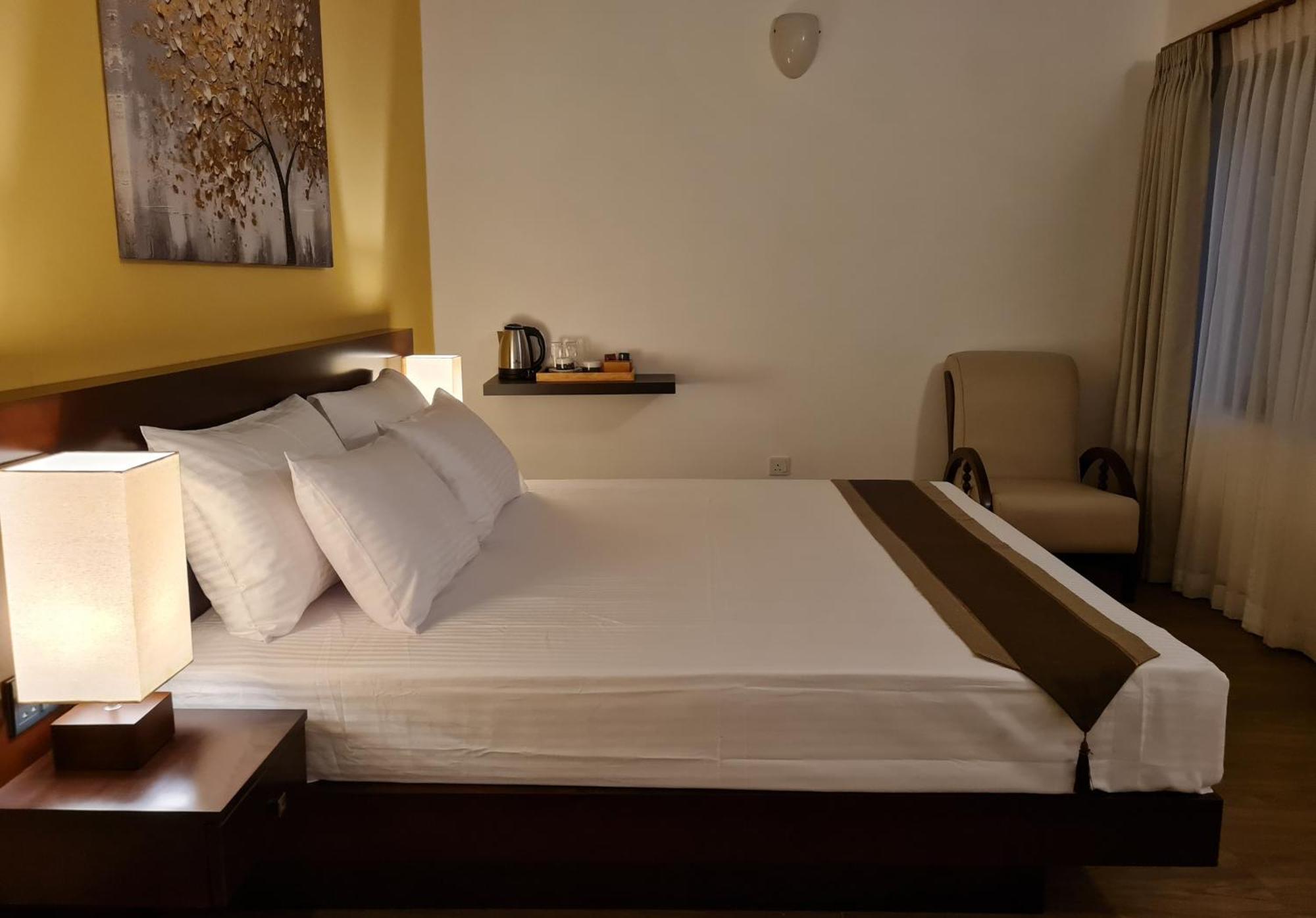 City Oasis 66 Negombo Exterior foto